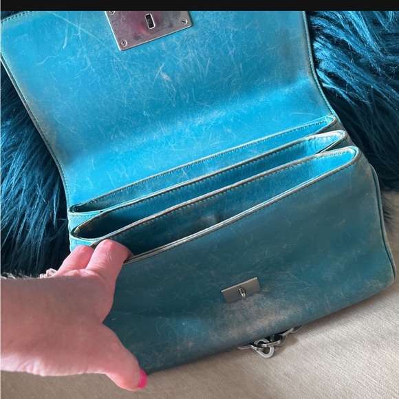 Prada Vitello distressed bag Italian crossbody flap bag - Picture 5 of 12